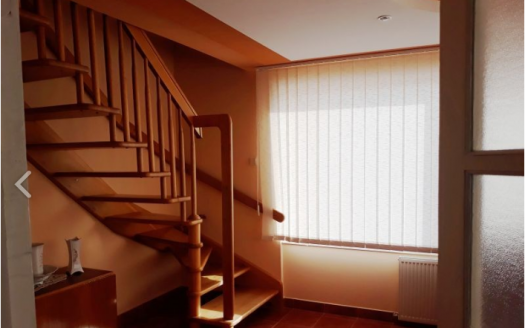 Vila cu teren 6285 mp in Albestii de Muscel Jud Arges