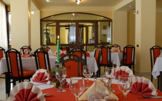 Pensiune cu teren 1290 mp in Predeal Jud Brasov