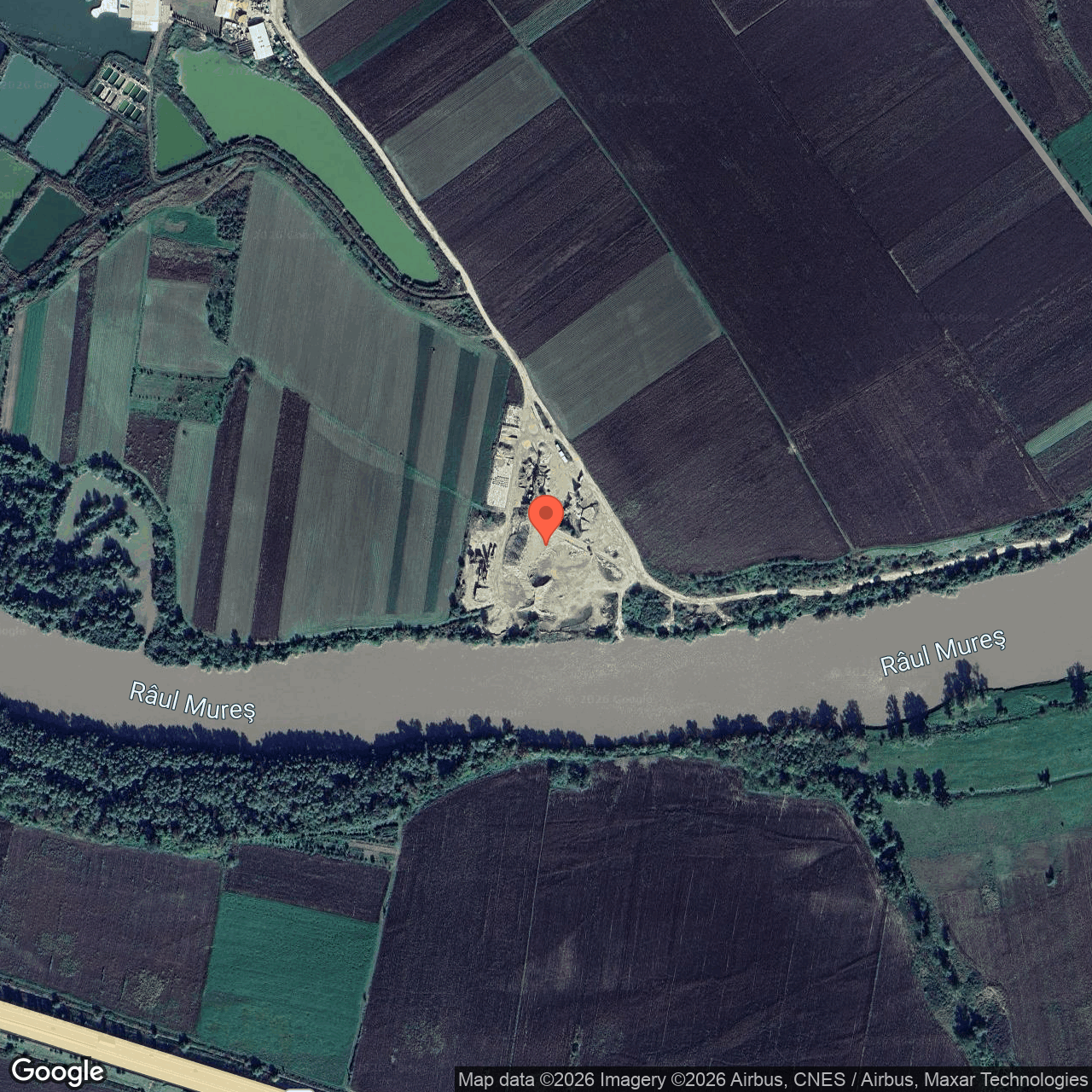 Balastiera cu constructii si teren 2,2 ha Rapoltu Mare Hunedoara